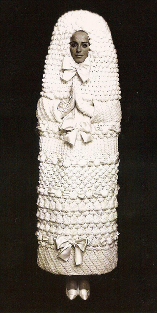 Illustration for article titled A question about wedding dresses